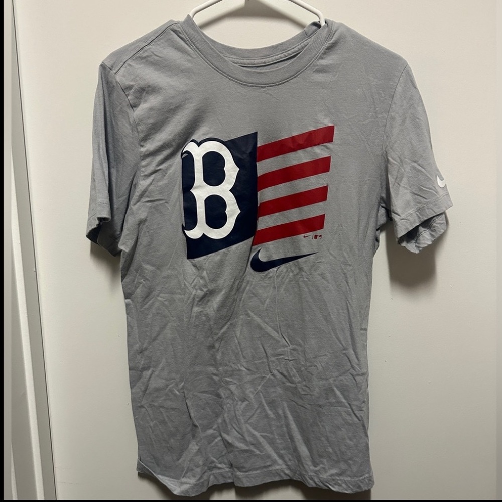 Boston Red Sox Nike T-Shirt - Size S